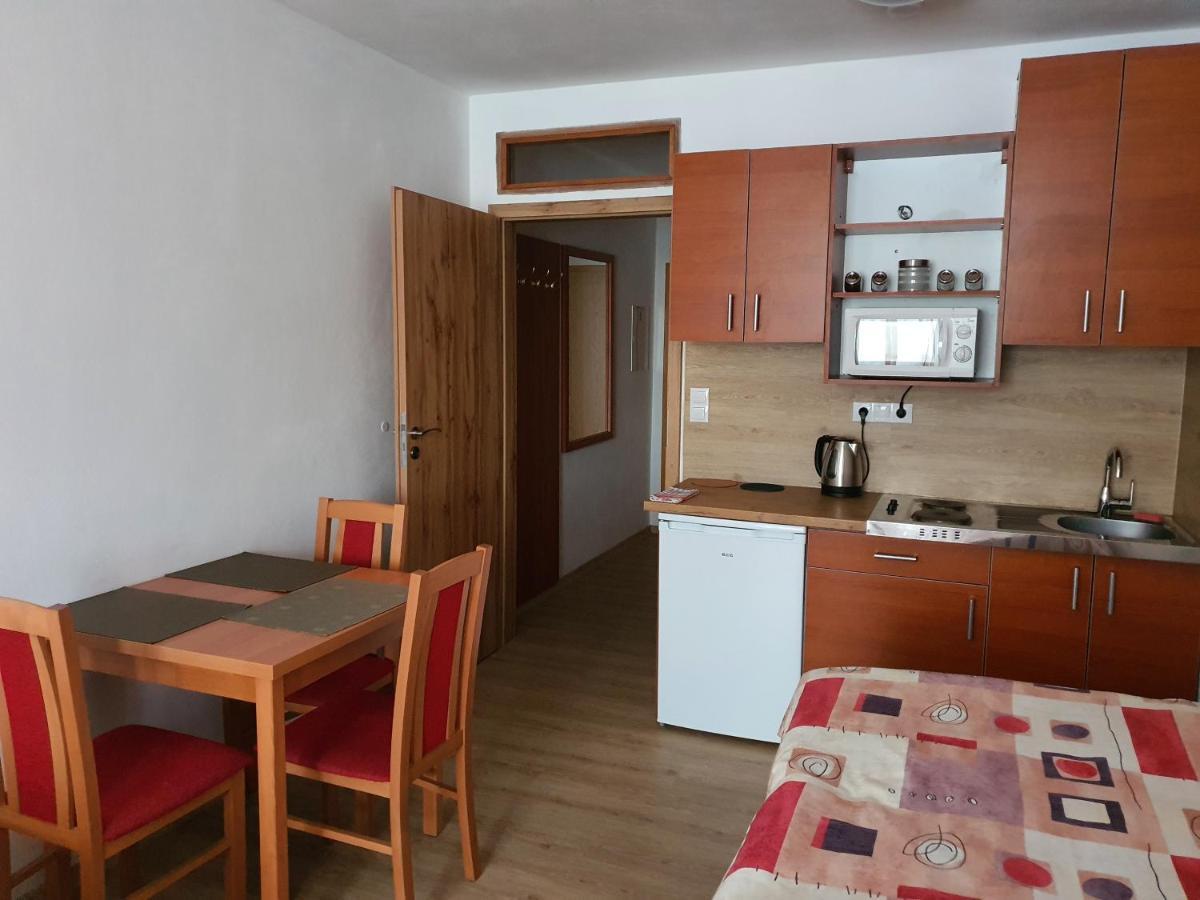 Penzion U Buba Ostrov nad Oslavou Ngoại thất bức ảnh